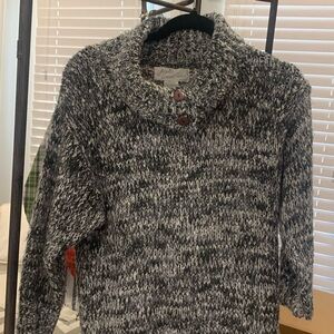 Junior Connections Black and White Cowl Neck Sweater with 3/4 sleeve.